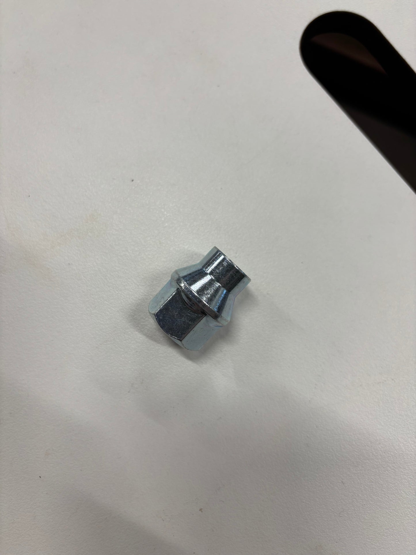 Konisk hjulmutter med styrning 1/2”x20